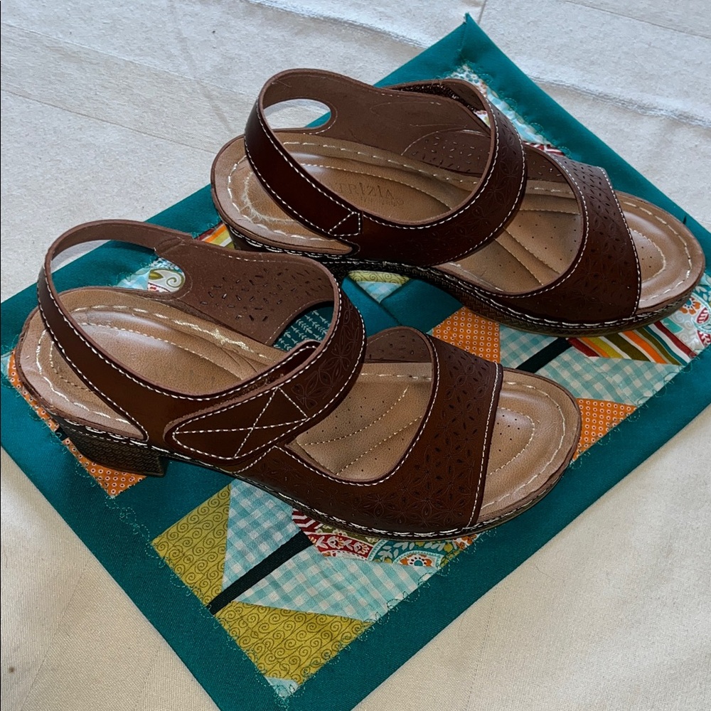 Patrizia Stylish Brown Woman’s Sandals Size 8